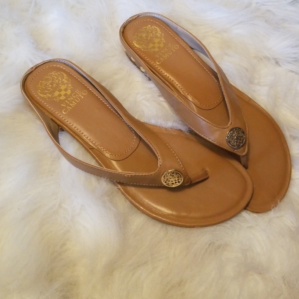 Vince Camuto thongs.